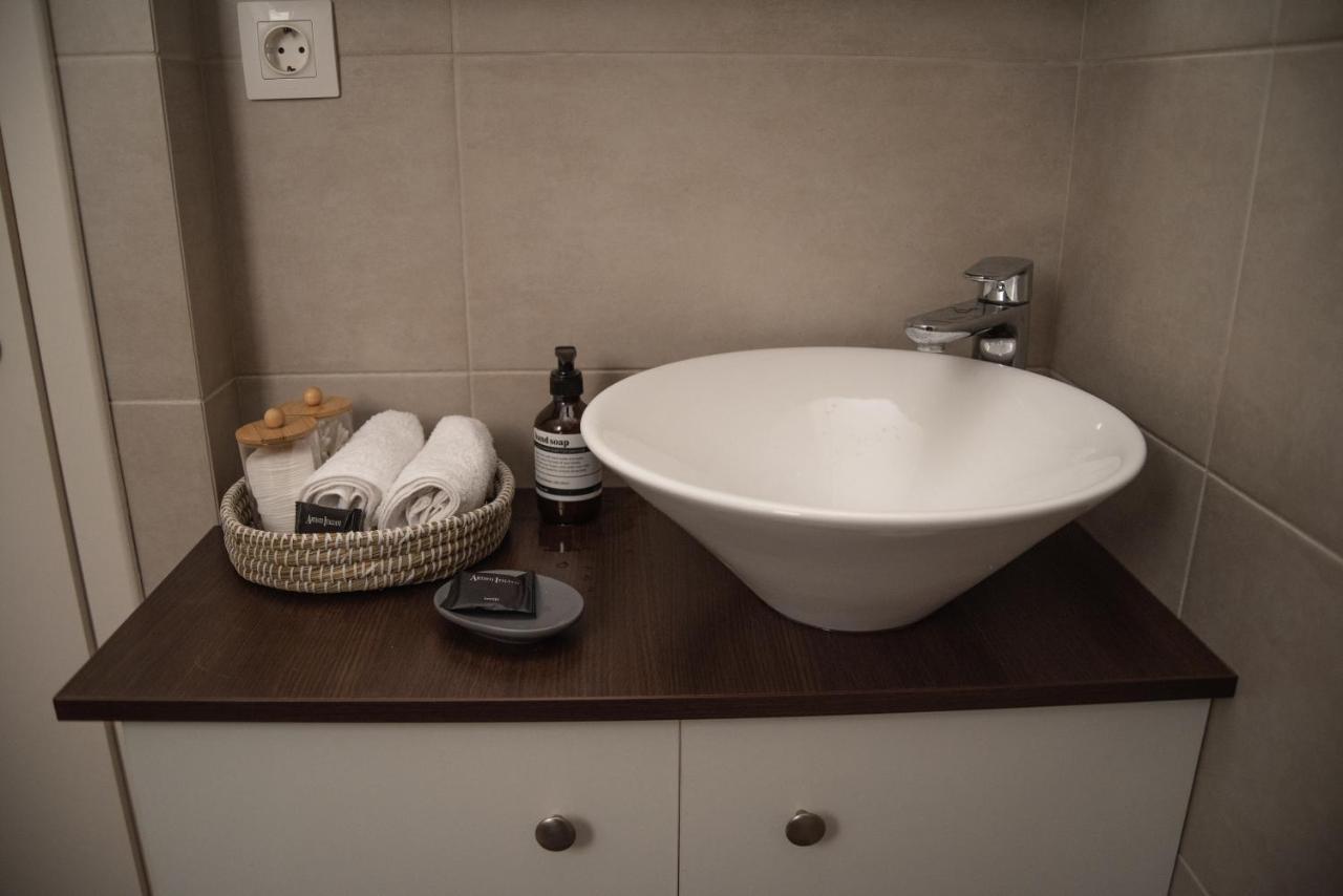 Naiads Nest - The Blue Wave Apartment Varkiza Luaran gambar